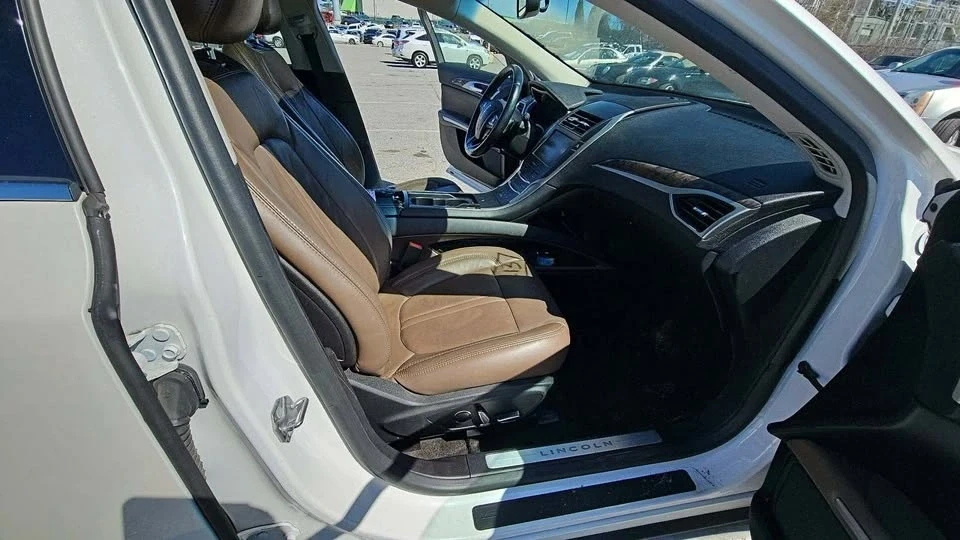 2015 Lincoln MKZ - Image 8 of 10