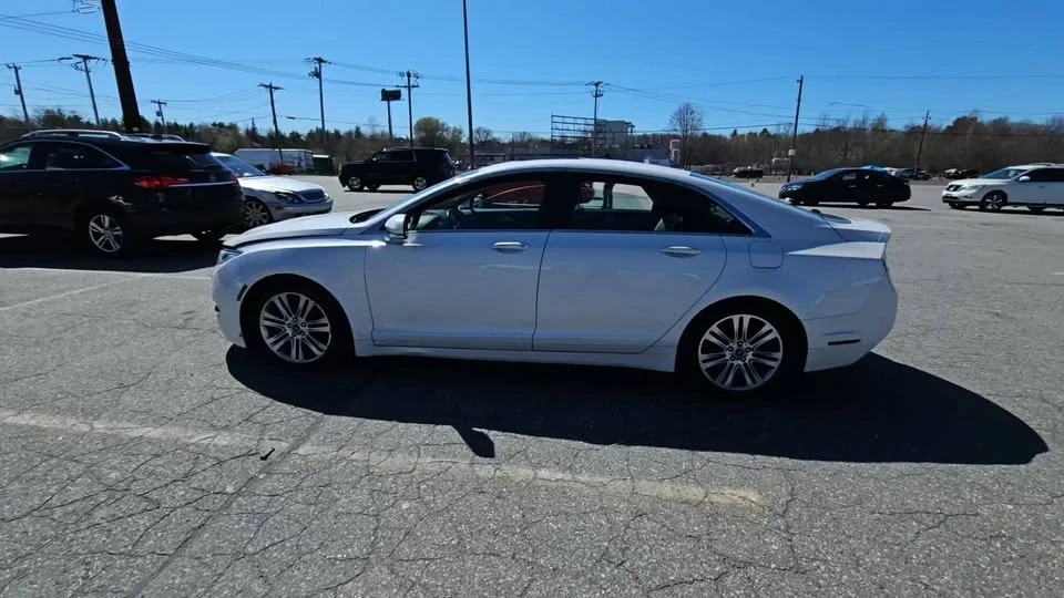 2015 Lincoln MKZ - Image 5 of 10
