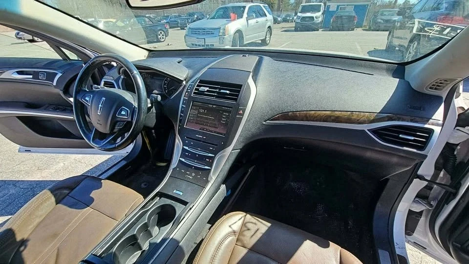 2015 Lincoln MKZ - Image 9 of 10