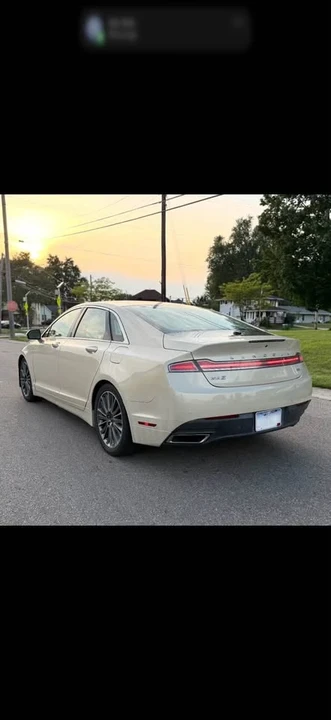 2015 Lincoln MKZ - Image 4 of 8