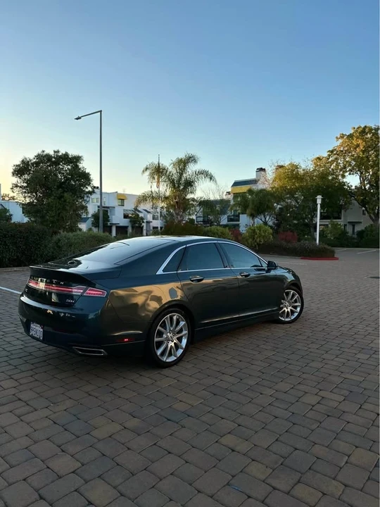2015 Lincoln MKZ - Image 2 of 14