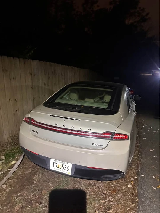 2015 Lincoln MKZ - Image 2 of 4