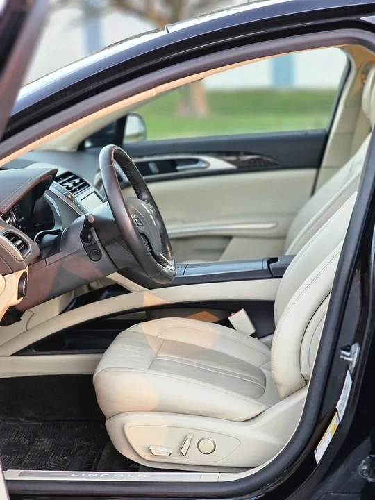 2015 Lincoln MKZ - Image 14 of 20