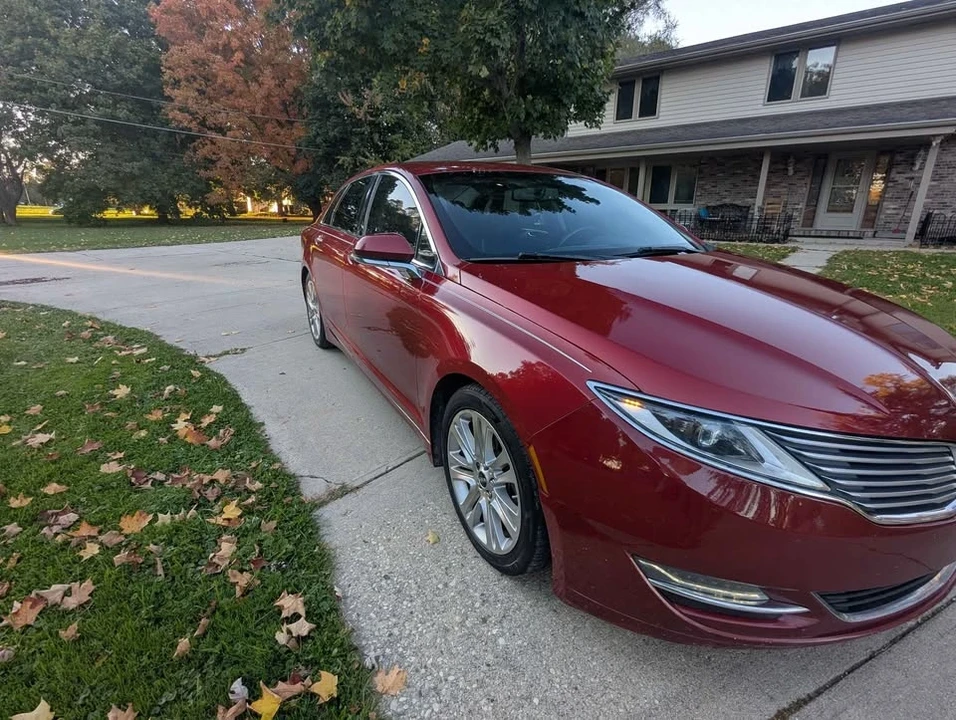 2015 Lincoln MKZ - Image 3 of 10