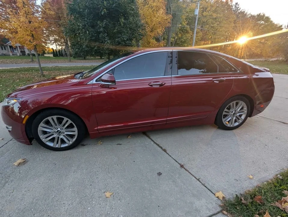 2015 Lincoln MKZ - Image 7 of 10