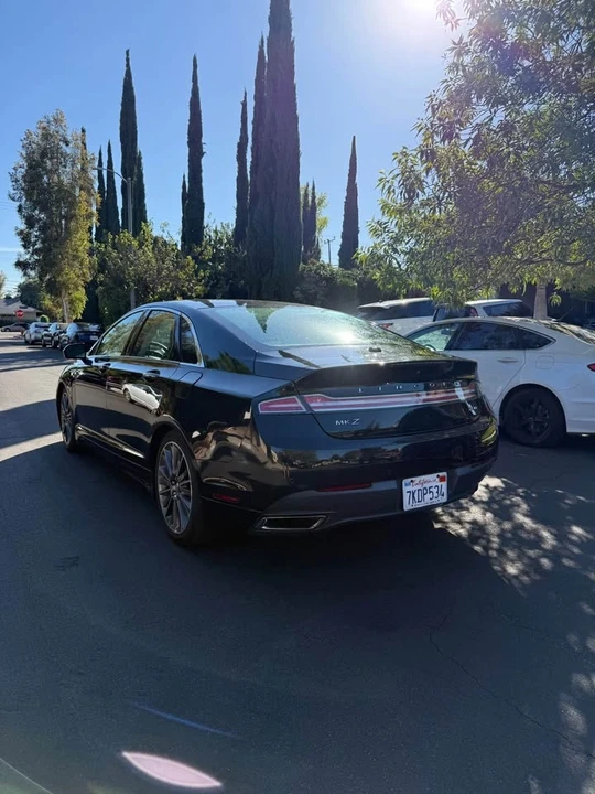 2015 Lincoln MKZ - Image 2 of 9