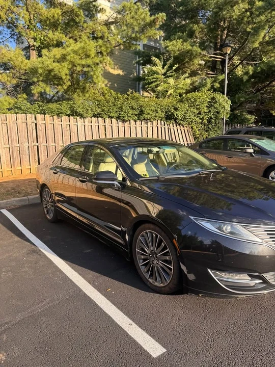 2015 Lincoln MKZ - Image 2 of 8