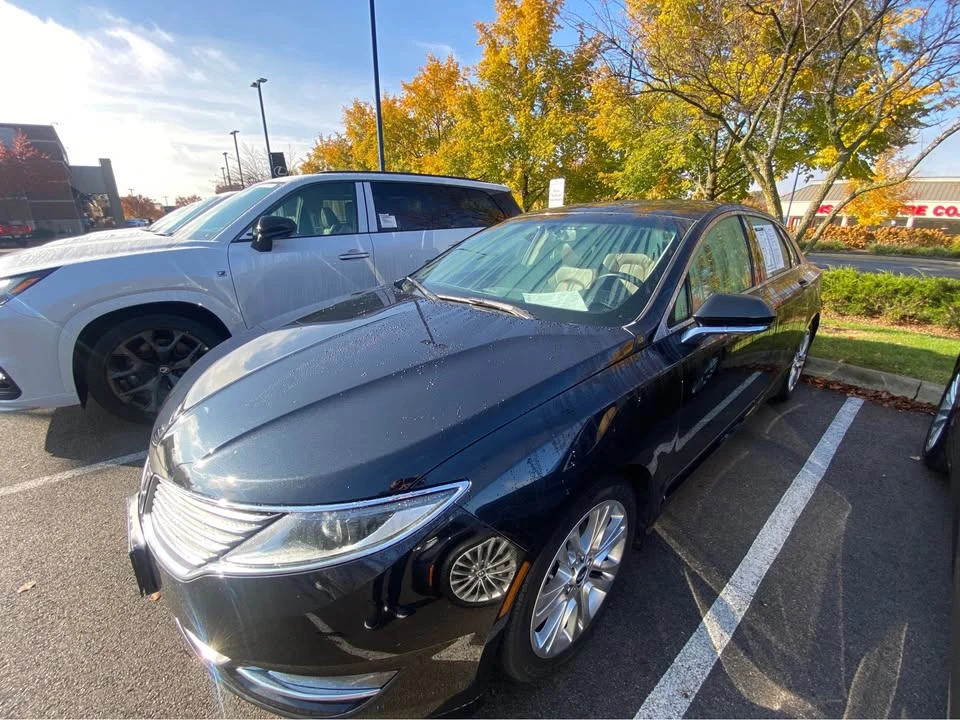 2015 Lincoln MKZ - Image 2 of 4