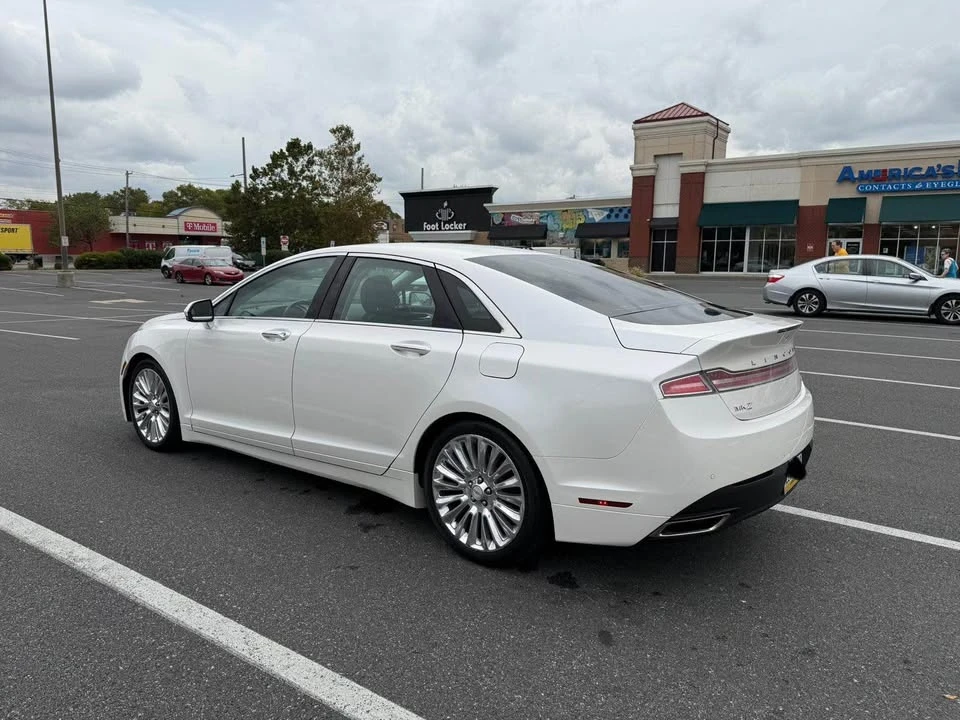 2015 Lincoln MKZ - Image 4 of 16