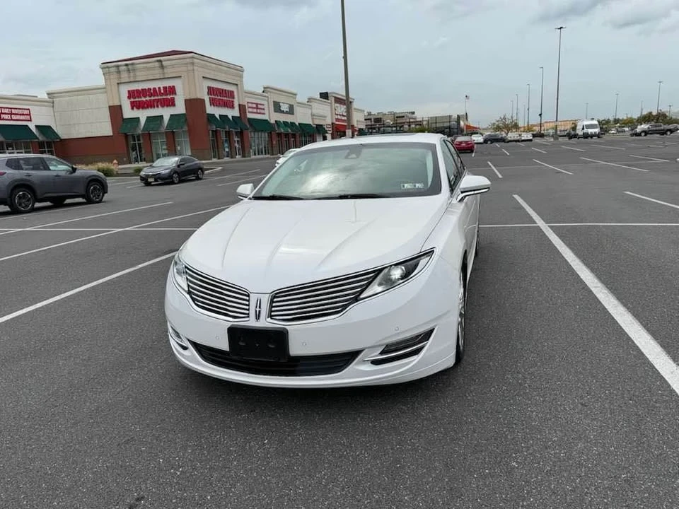 2015 Lincoln MKZ - Image 11 of 16