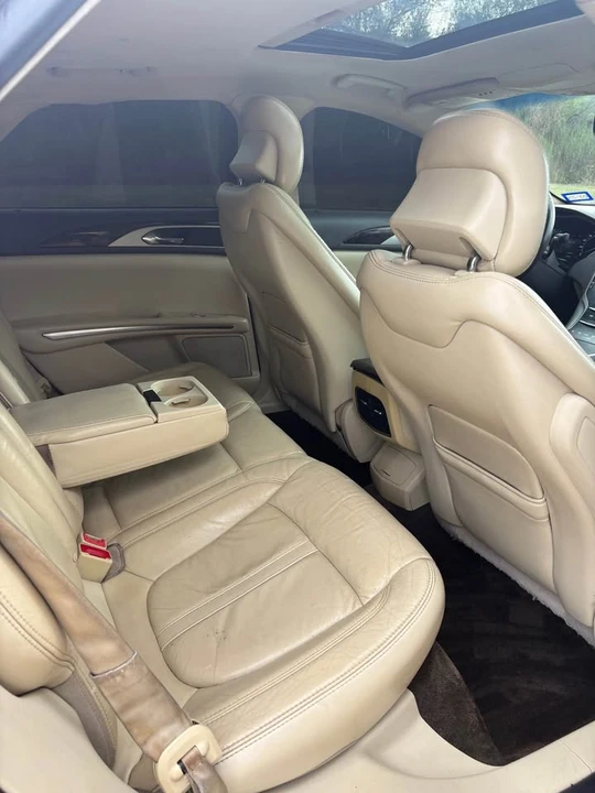 2015 Lincoln MKZ - Image 9 of 10