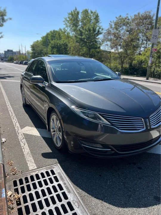 2015 Lincoln MKZ - Image 2 of 11