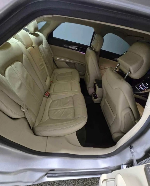 2015 Lincoln MKZ - Image 8 of 9