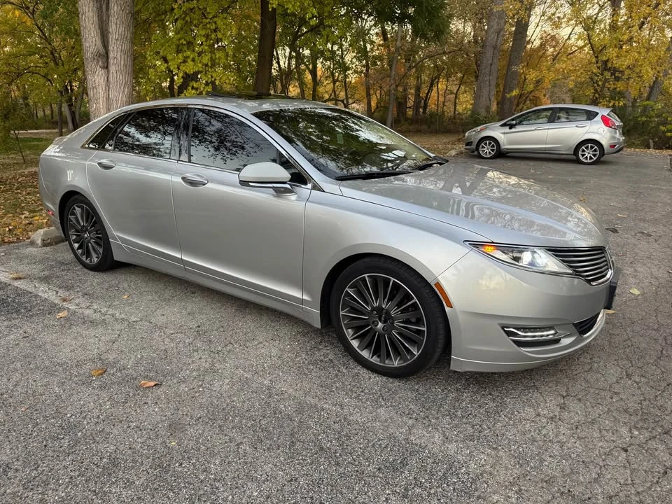 2015 Lincoln MKZ - Image 2 of 9