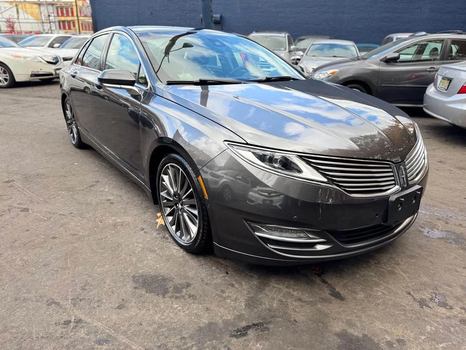 2015 Lincoln MKZ - Image 2 of 13