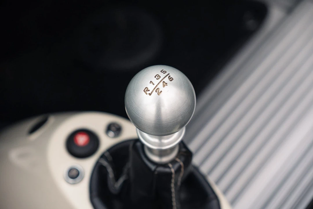 2015 Lotus Elise Series 3 - Image 16 of 30