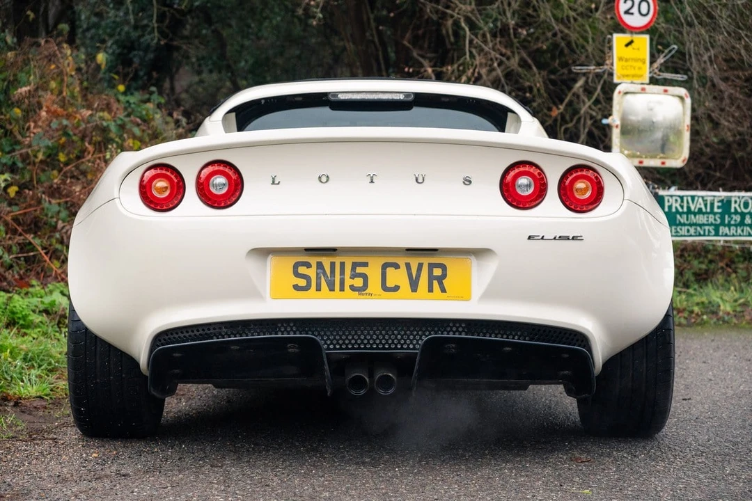 2015 Lotus Elise Series 3 - Image 28 of 30