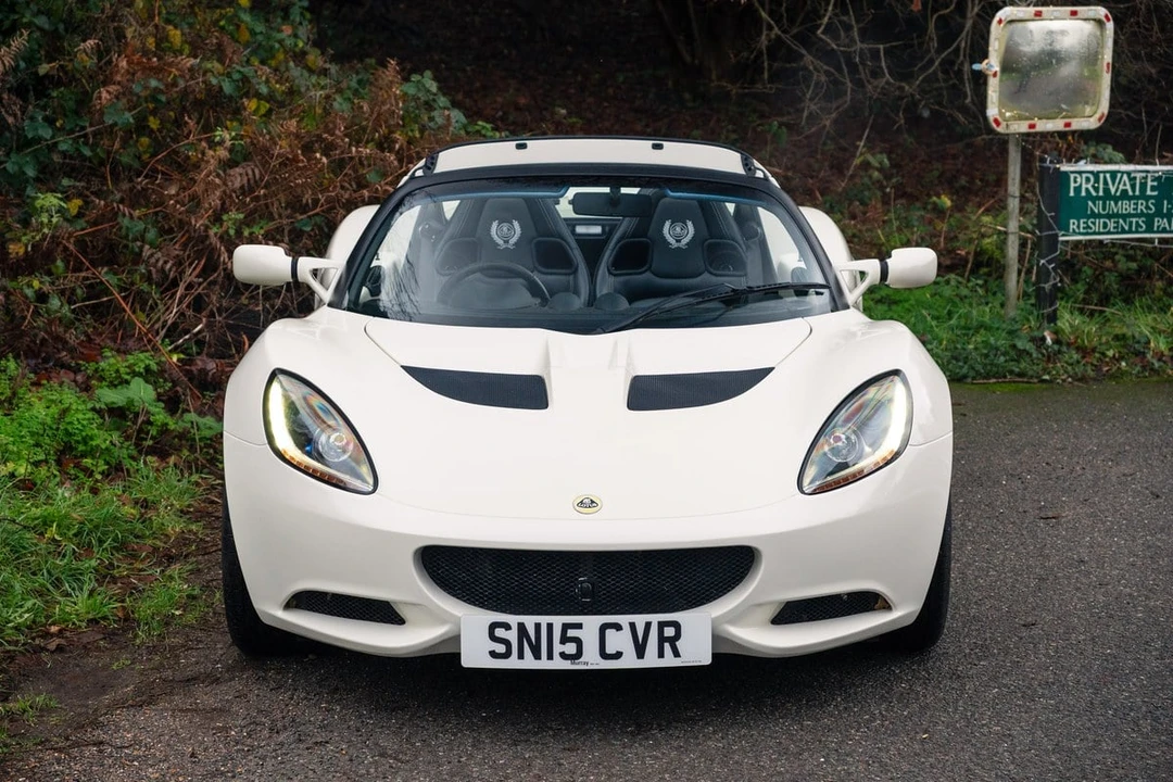 2015 Lotus Elise Series 3 - Image 2 of 30