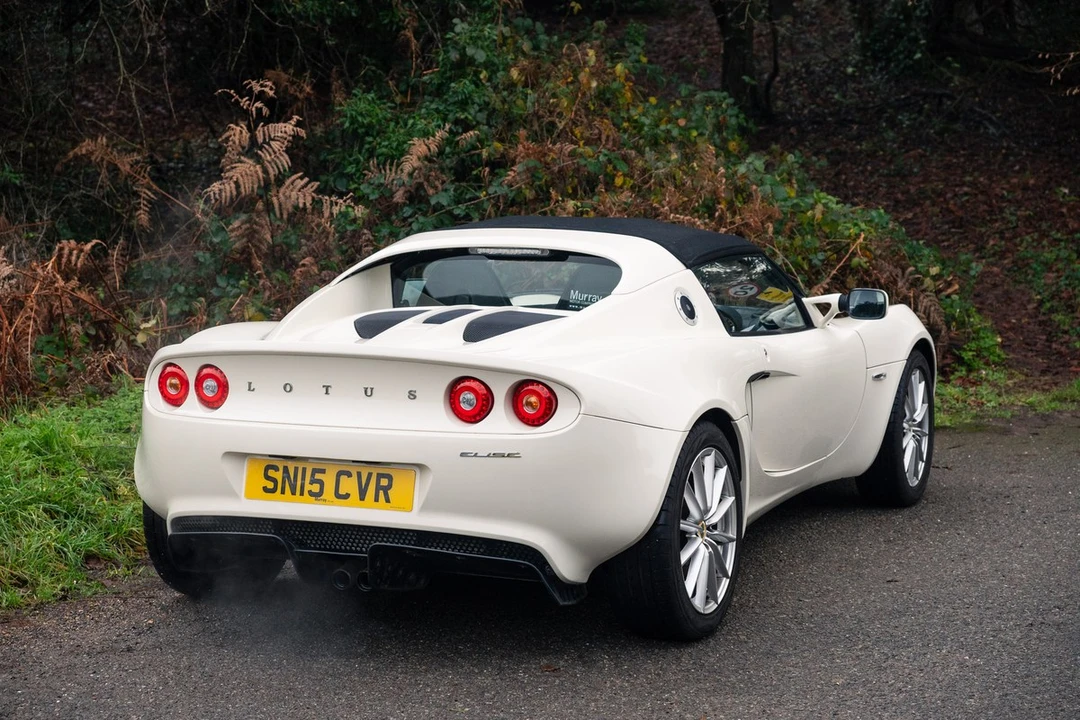 2015 Lotus Elise Series 3 - Image 24 of 30