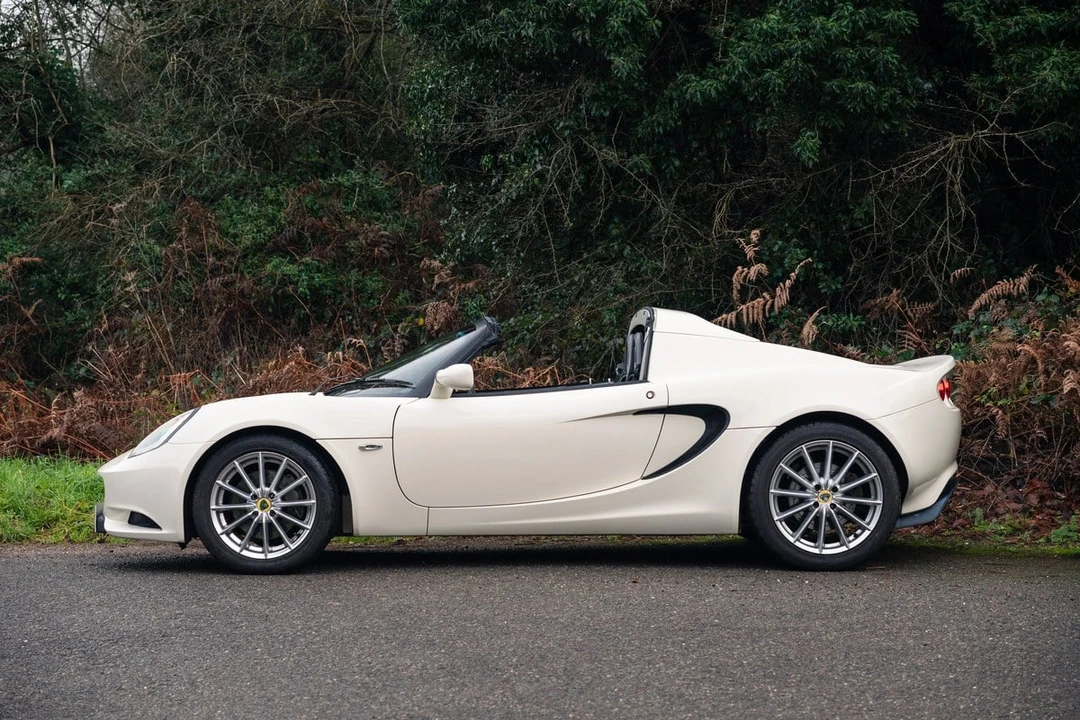 2015 Lotus Elise Series 3 - Image 8 of 30