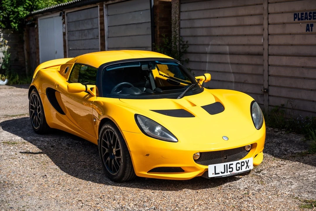 2015 Lotus Elise - Image 2 of 30