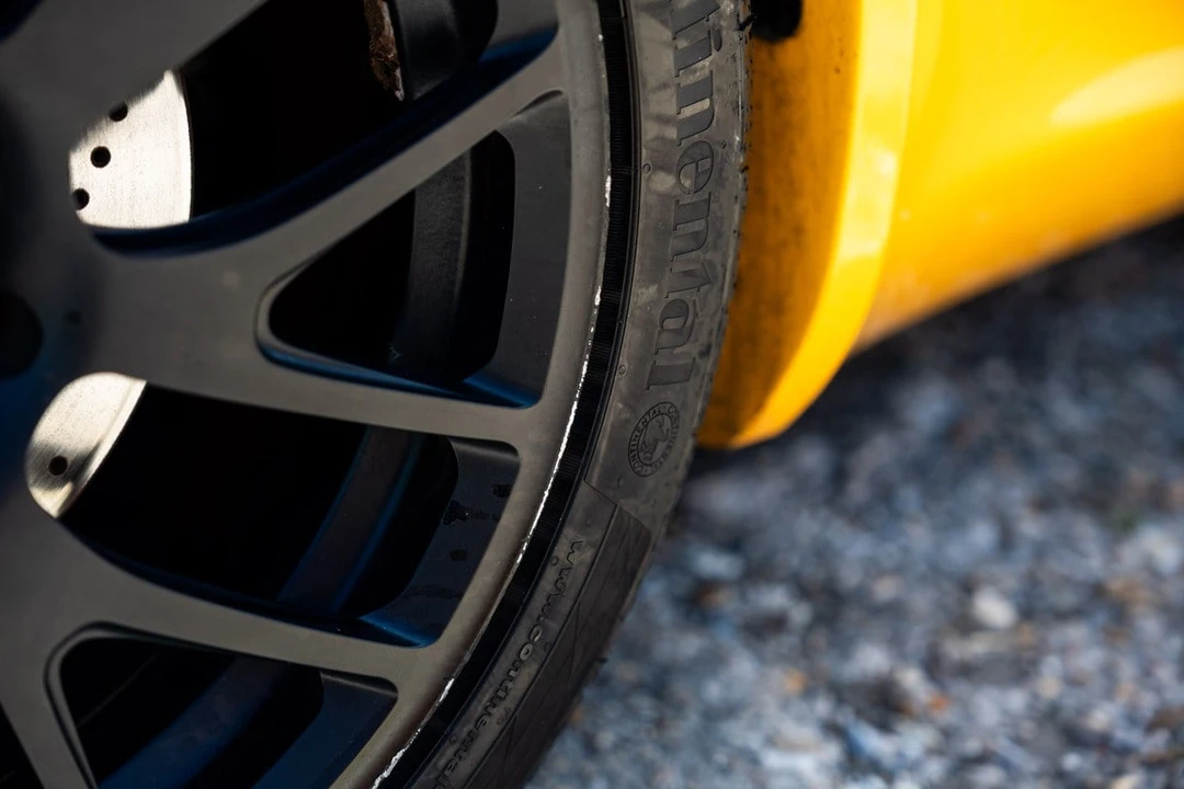 2015 Lotus Elise - Image 21 of 30