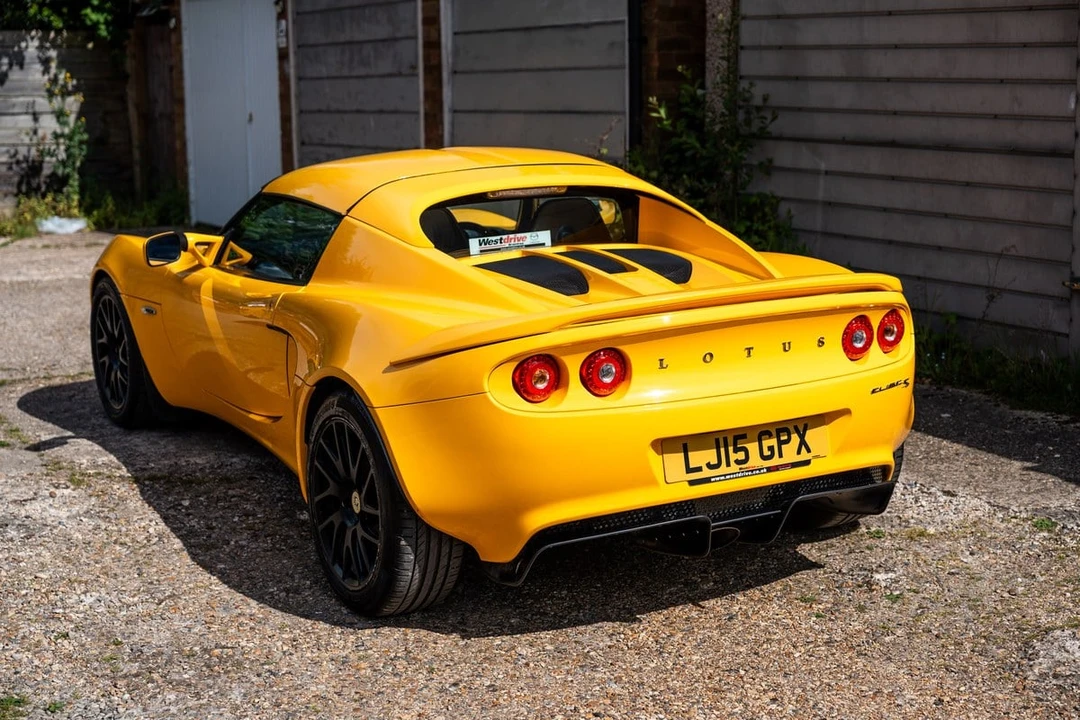 2015 Lotus Elise - Image 11 of 30