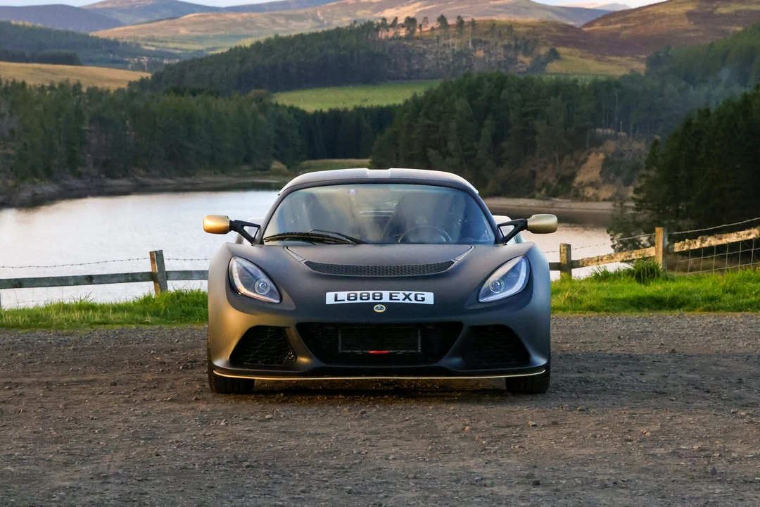 2015 Lotus Exige Series 3 - Image 2 of 31