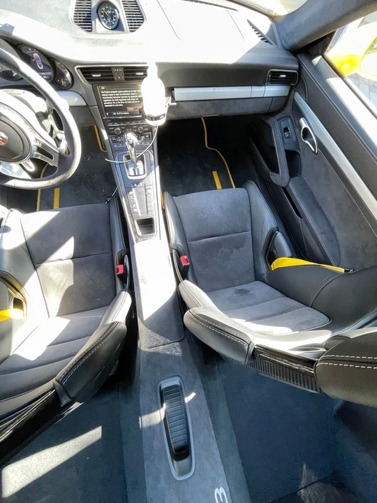 2015 Porsche 991 GT3 - Image 18 of 22