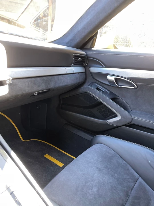 2015 Porsche 991 GT3 - Image 21 of 22