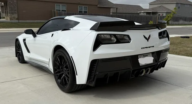 2015 Chevrolet Corvette C7 Z06 - Image 4 of 10