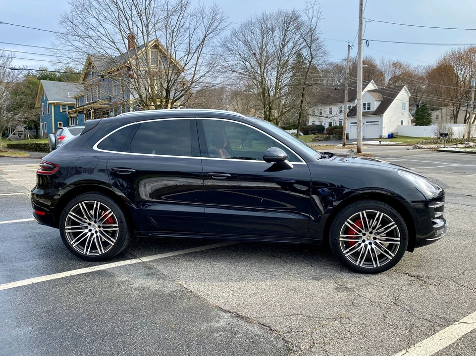 2015 Porsche Macan Turbo - Image 4 of 25