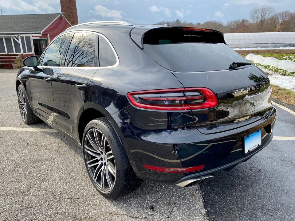 2015 Porsche Macan Turbo - Image 7 of 25