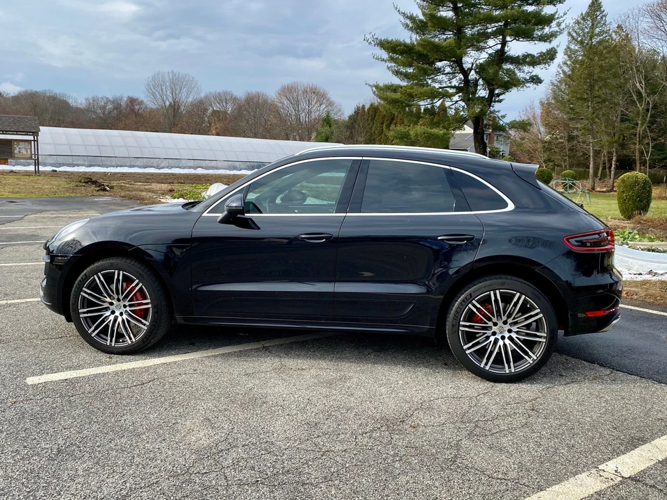 2015 Porsche Macan Turbo - Image 8 of 25
