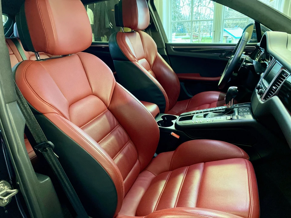 2015 Porsche Macan Turbo - Image 21 of 25