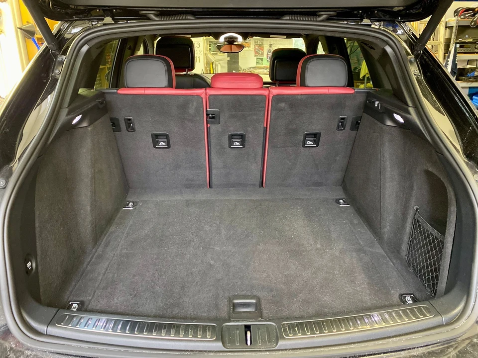 2015 Porsche Macan Turbo - Image 24 of 25