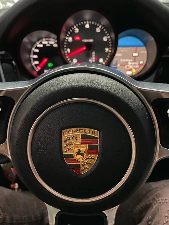 2015 Porsche Macan S - Image 10 of 13