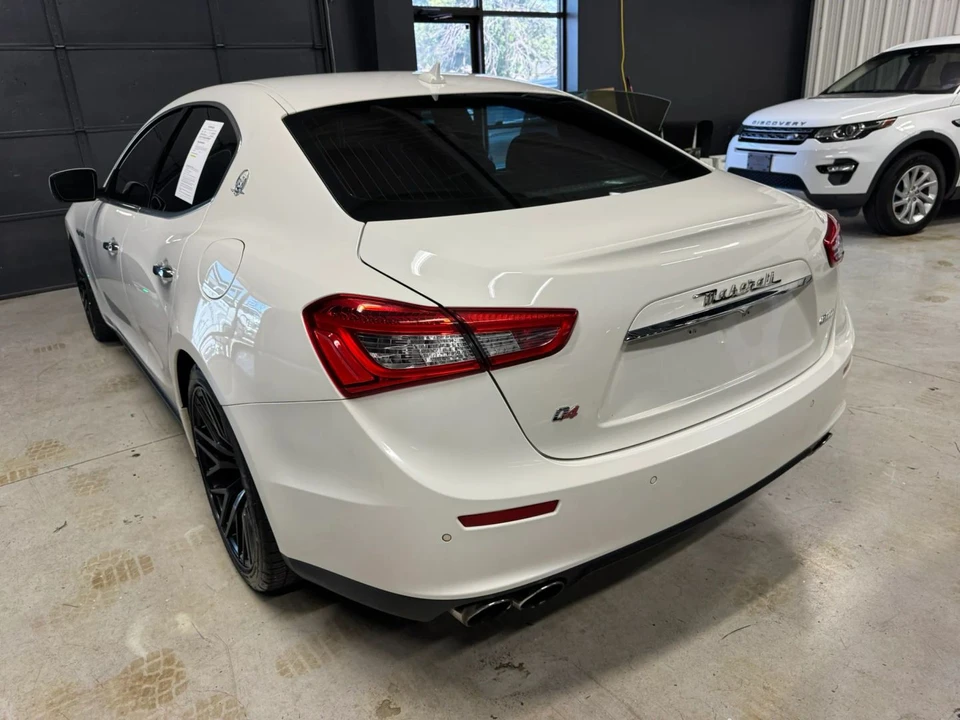 2015 Maserati Ghibli 3rd Gen - Image 2 of 31