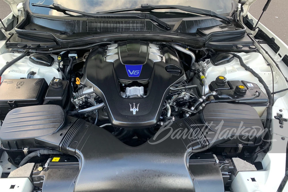 2015 Maserati Ghibli 3rd Gen - Image 3 of 12