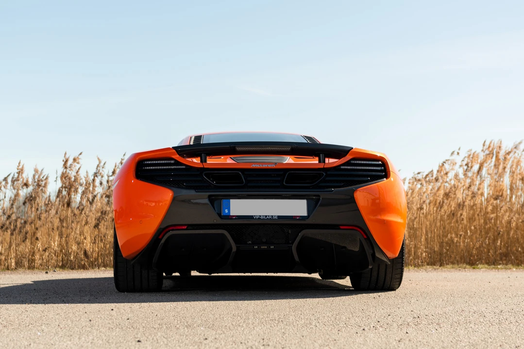 2015 McLaren 650S - Image 7 of 31