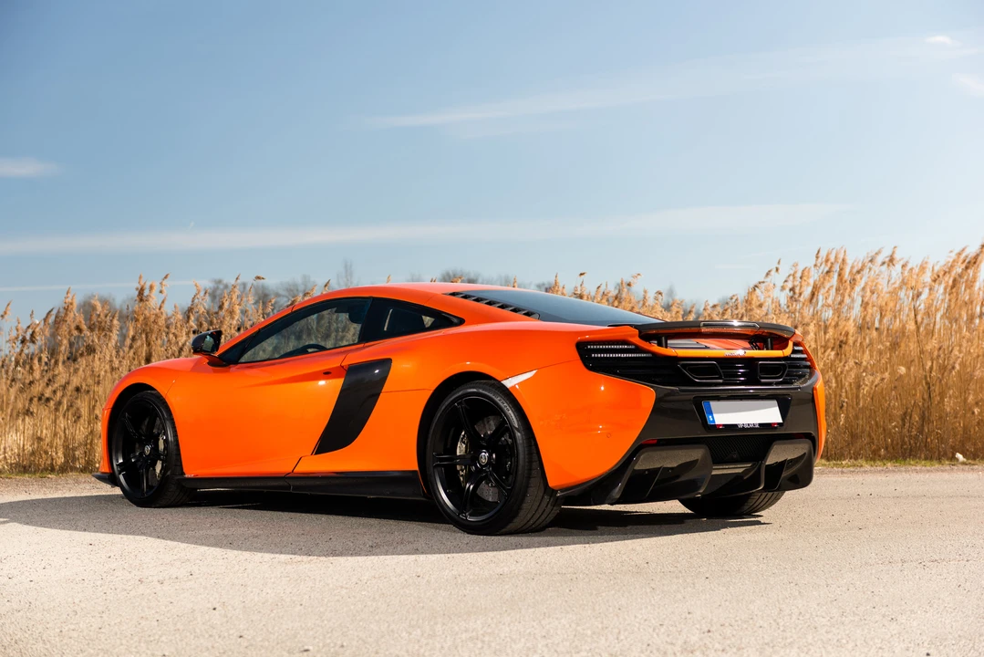 2015 McLaren 650S - Image 6 of 31