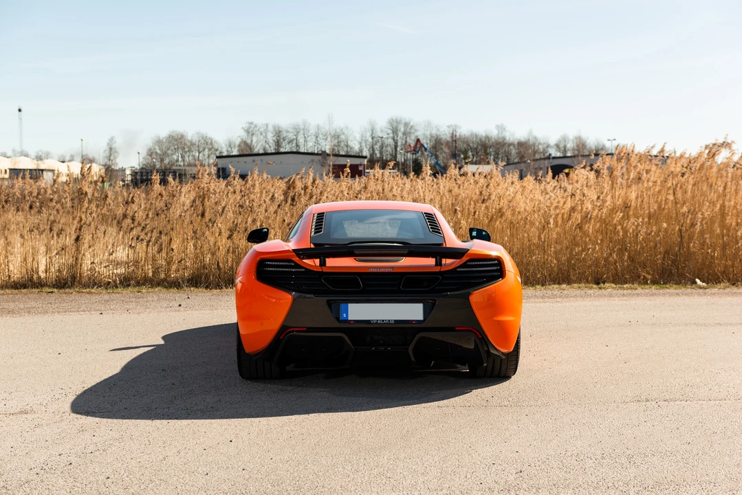 2015 McLaren 650S - Image 15 of 31