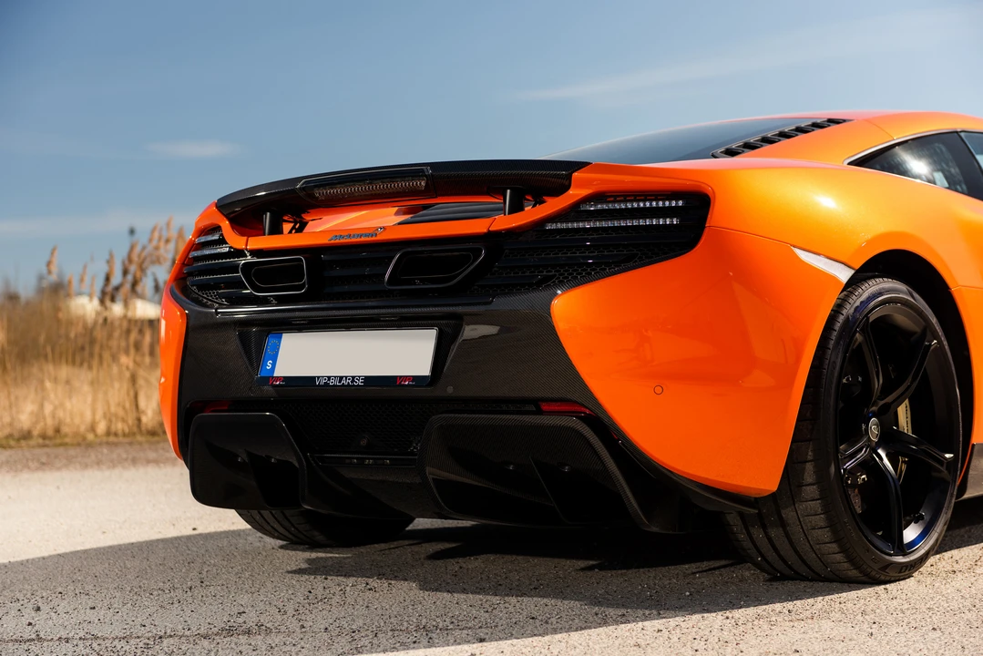 2015 McLaren 650S - Image 22 of 31