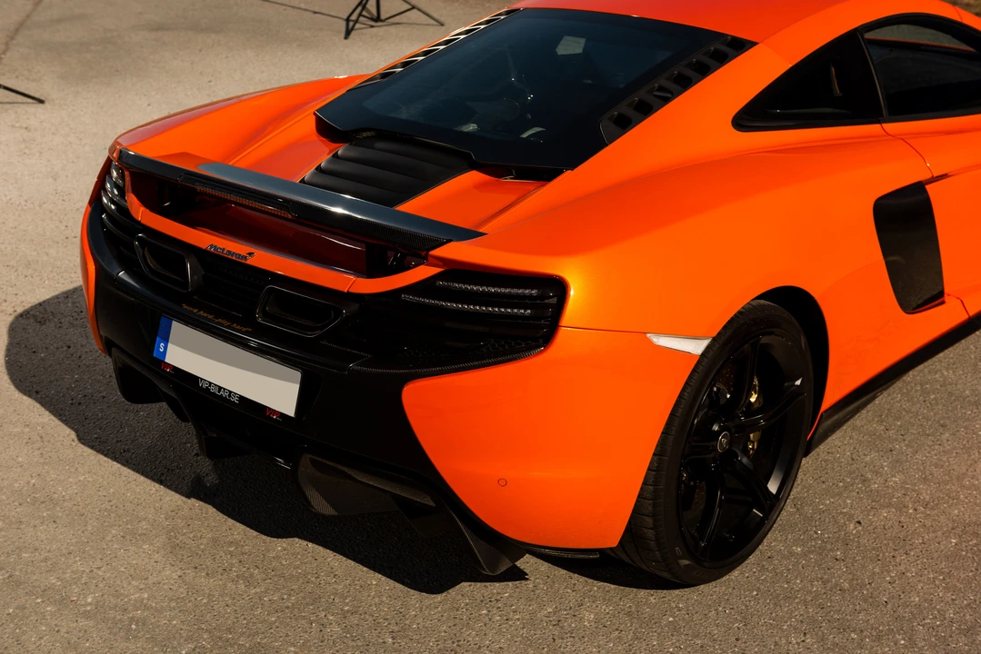 2015 McLaren 650S - Image 25 of 31