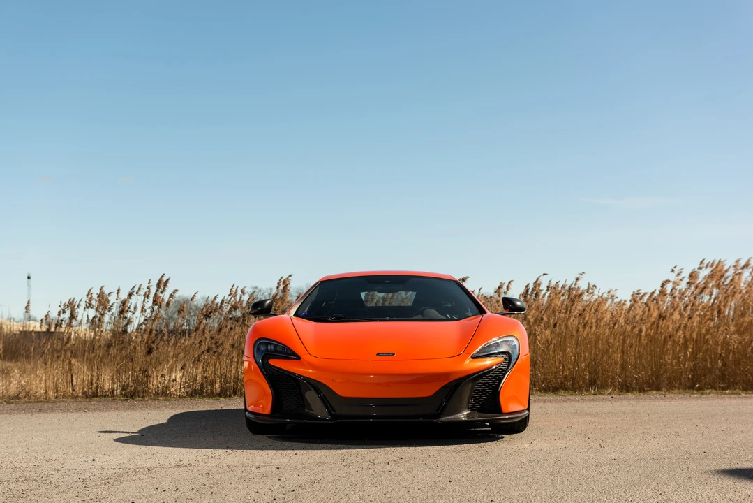 2015 McLaren 650S - Image 11 of 31