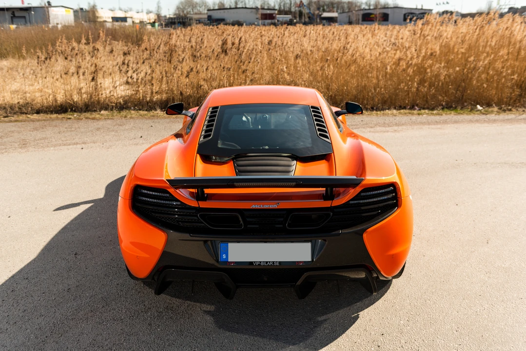 2015 McLaren 650S - Image 17 of 31