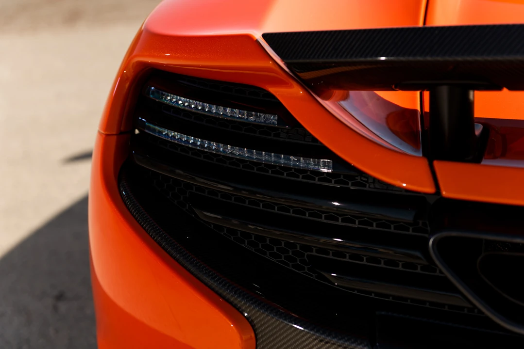 2015 McLaren 650S - Image 26 of 31