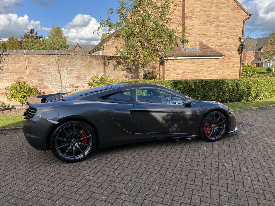 2015 McLaren 650S - Image 23 of 31