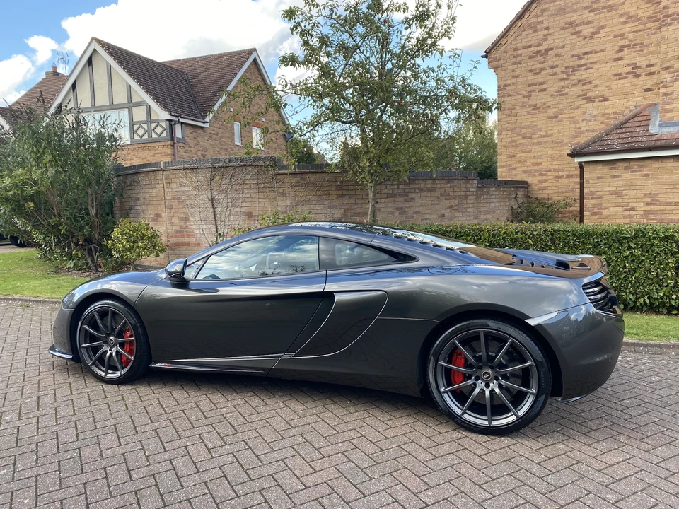 2015 McLaren 650S - Image 7 of 31