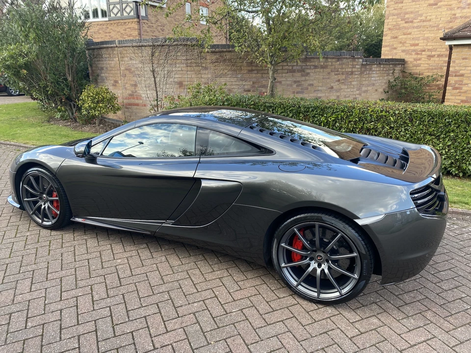 2015 McLaren 650S - Image 9 of 31
